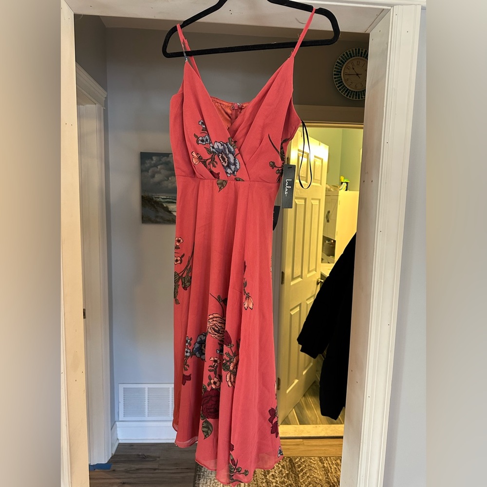 Size large spaghetti strap dress from lulus never worn with tags on